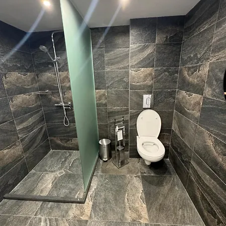 بيت ضيافة B&B Rooms *