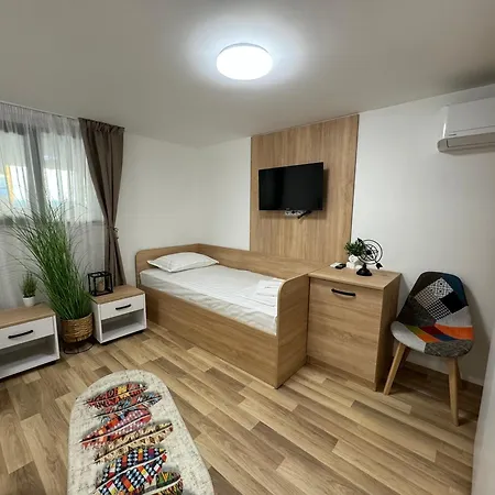 B&B Rooms ゲストハウス Zgorigrad