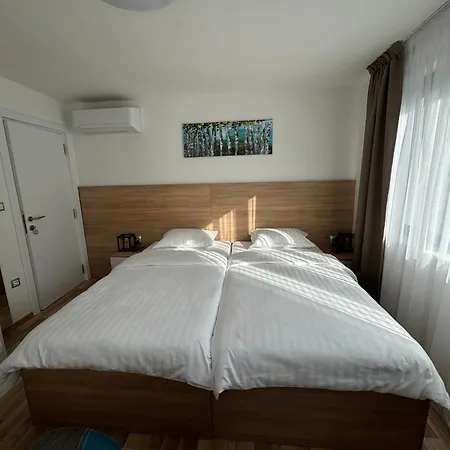 بيت ضيافة B&B Rooms
