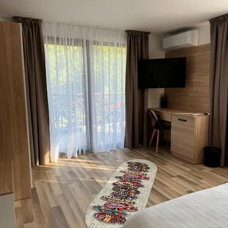 B&B Rooms *