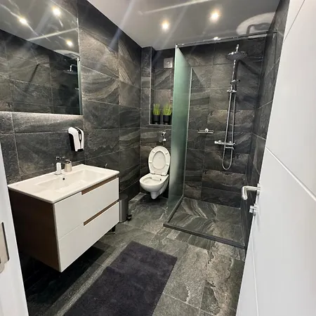 بيت ضيافة B&B Rooms *