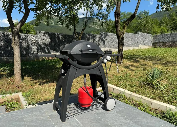 Гостевой дом B&B Rooms *